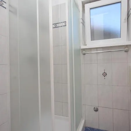 Apartman With A Parking Space Mali Losinj